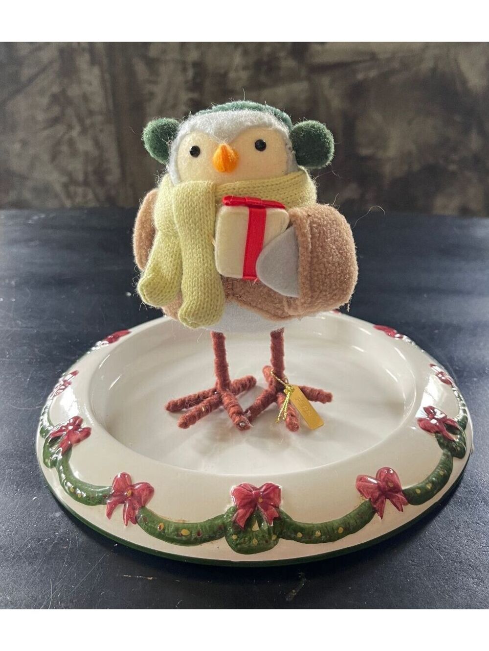 Fern 2024 Christmas Bird Figurine with Gift and Scarf-Featherly Friends